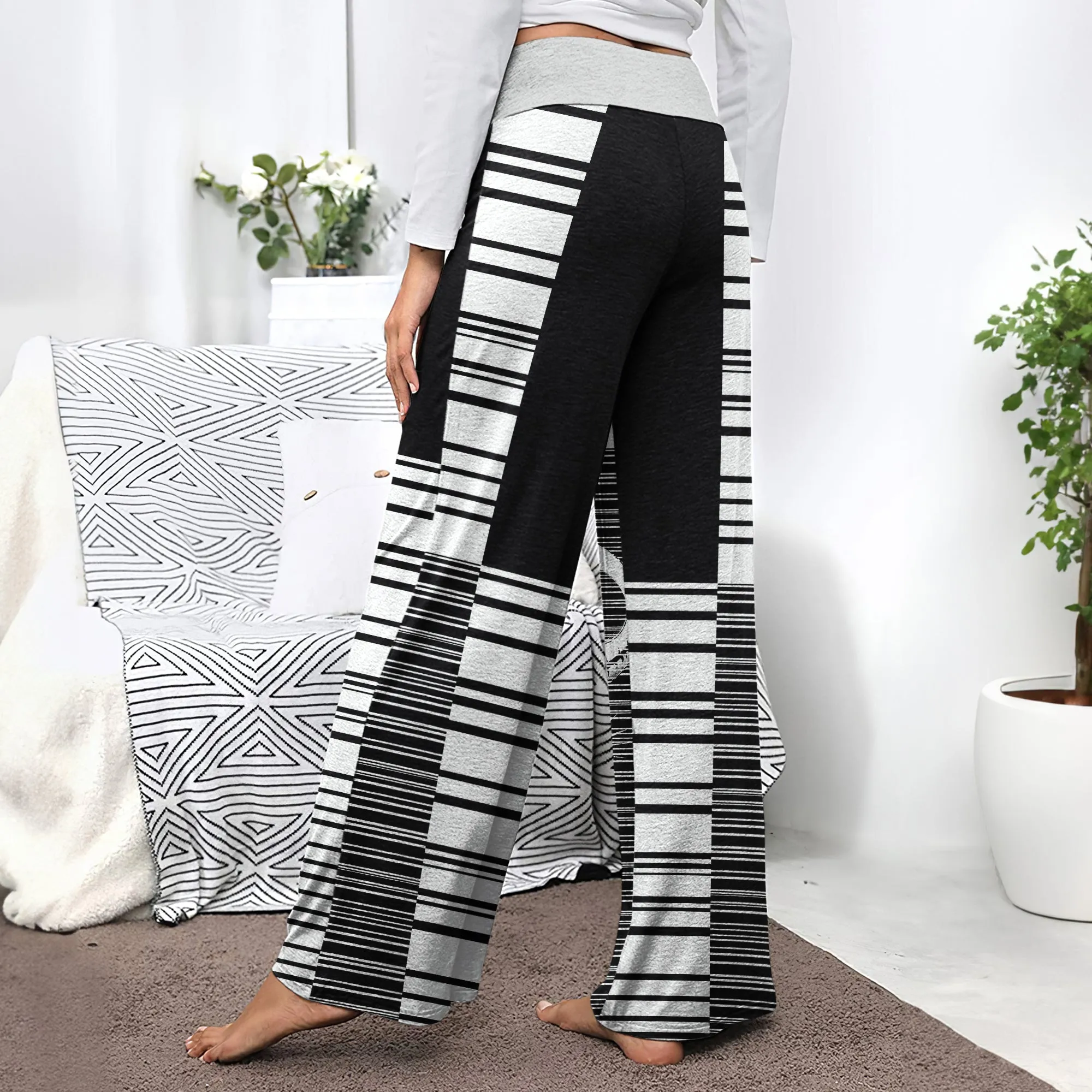 Black & White Nightmare Art Women's High-waisted Wide Leg Pants