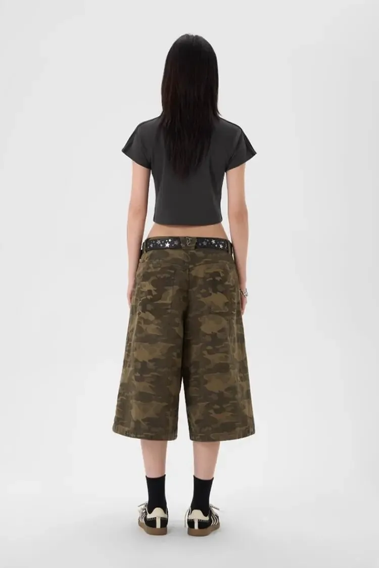 Oversized Camo Cargo Baggy Jorts