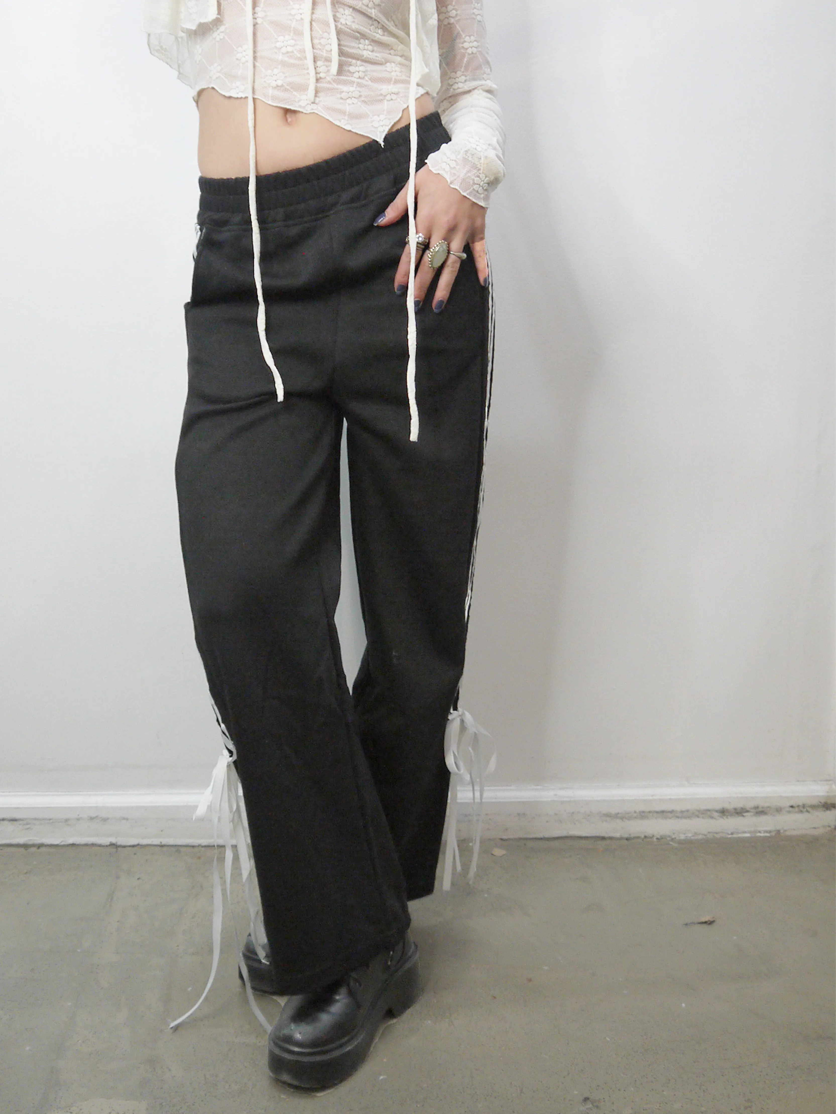 side stripes ribbon pant